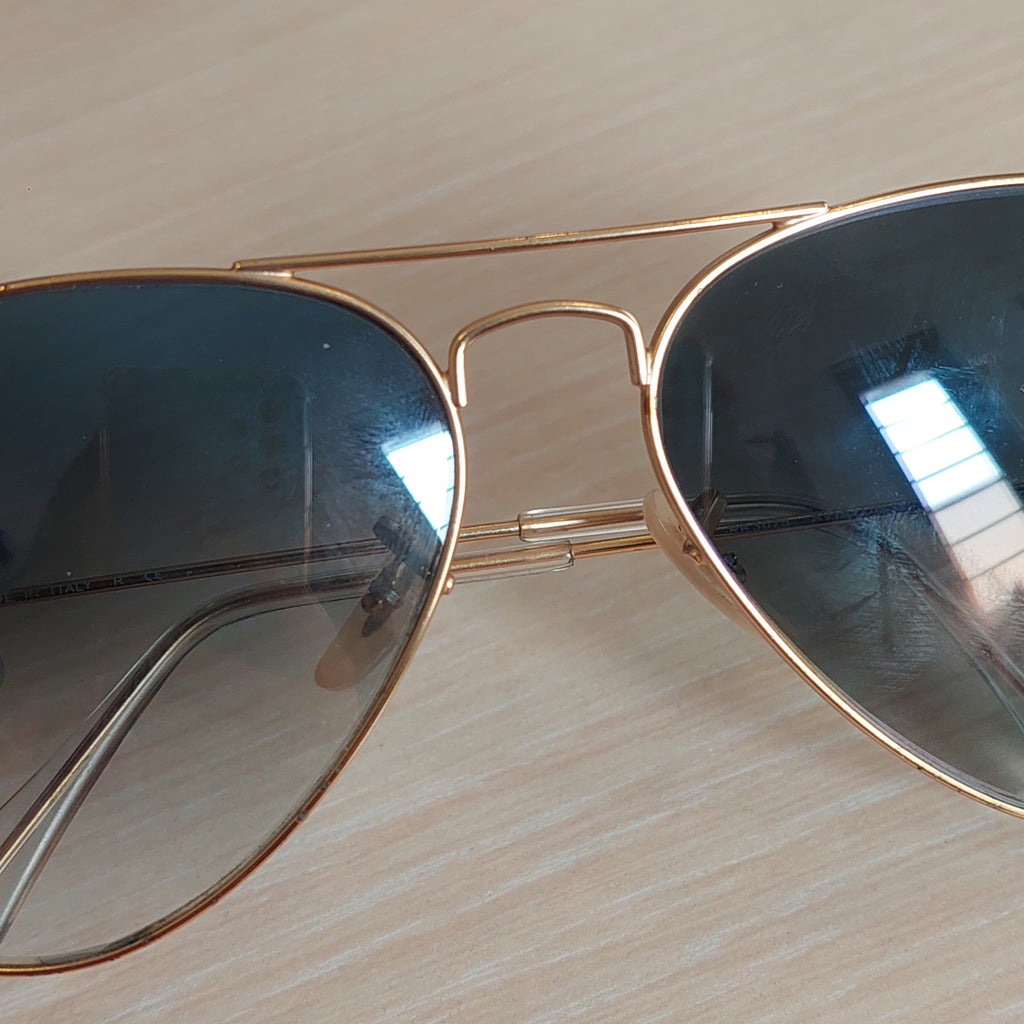 Ray-Ban Classic Gold Aviator Blue Lens Sunglasses | Pre Loved |