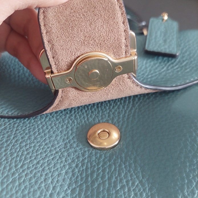 Coach Pepper Leather Crossbody Bag | Like New |