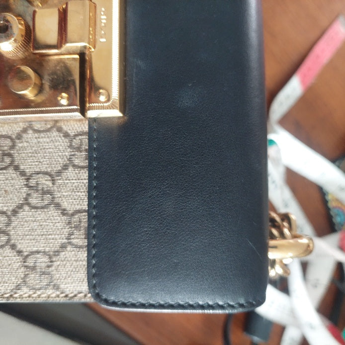 Gucci Black & Beige Padlock Leather Crossbody Bag | Pre Loved |
