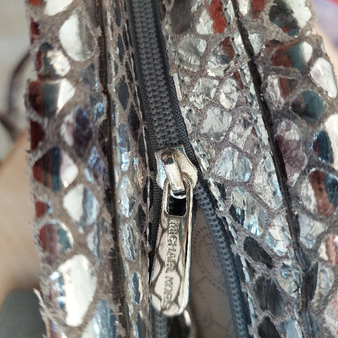 Michael Kors 'Daria' Silver Leather Snakeskin Textured Shoulder Bag | Pre Loved |