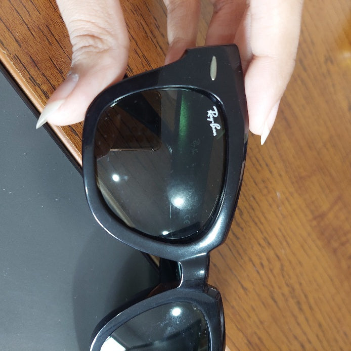 Ray Ban Black Square RB2186 Unisex Sunglasses | Gently Used |