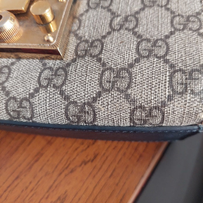 Gucci Black & Beige Padlock Leather Crossbody Bag | Pre Loved |