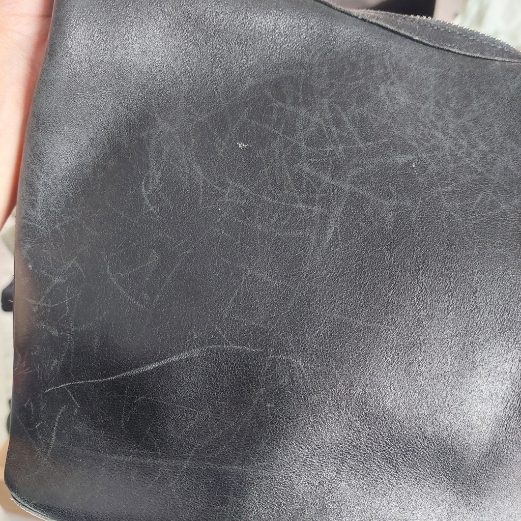 Gucci Black Leather Shoulder Bag | Pre Loved |