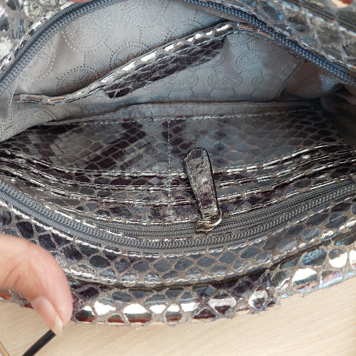 Michael Kors 'Daria' Silver Leather Snakeskin Textured Shoulder Bag | Pre Loved |