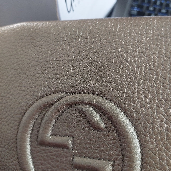 Gucci Gold Pebbled Leather Soho Chain Flap Bag | Pre Loved |