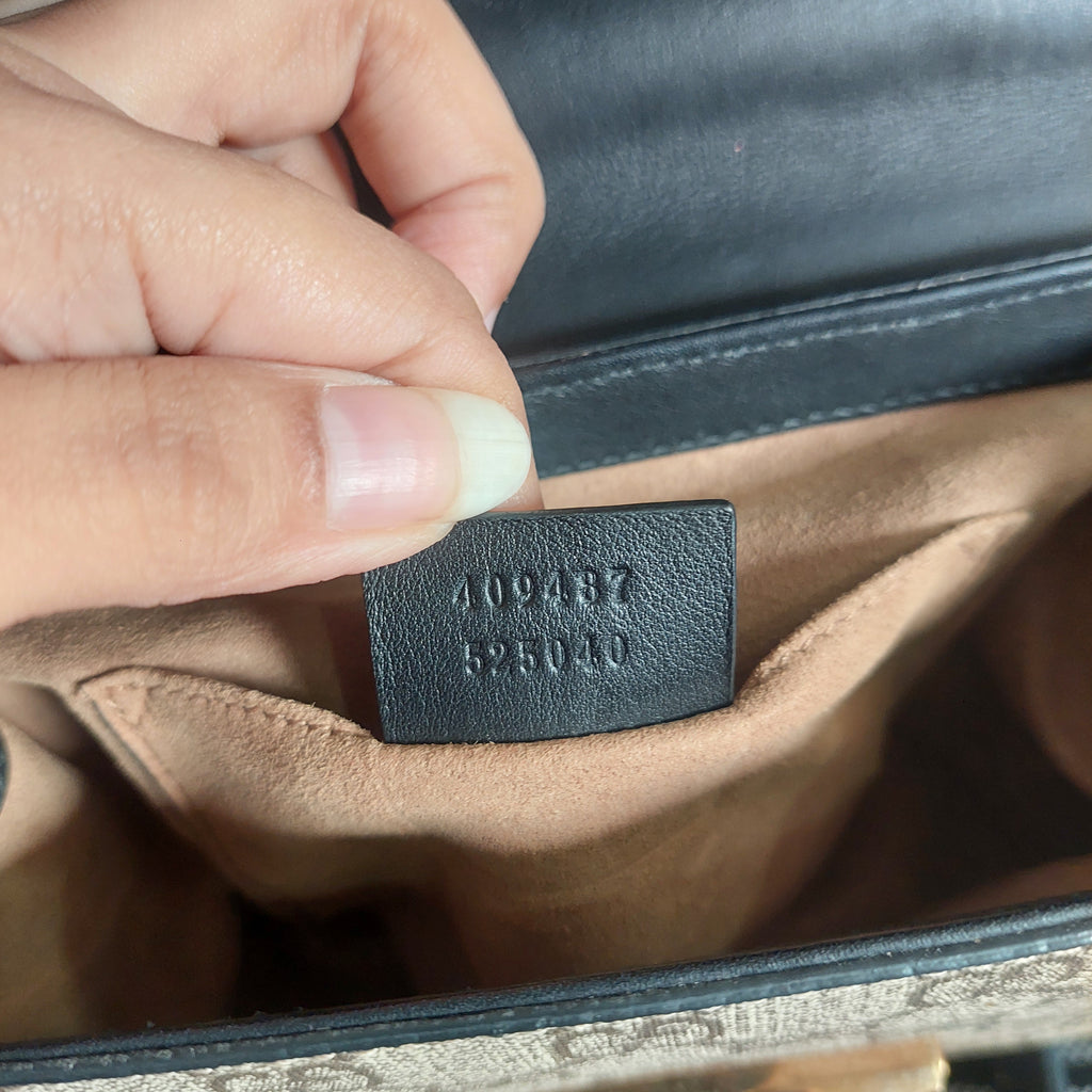 Gucci Black & Beige Padlock Leather Crossbody Bag | Pre Loved |