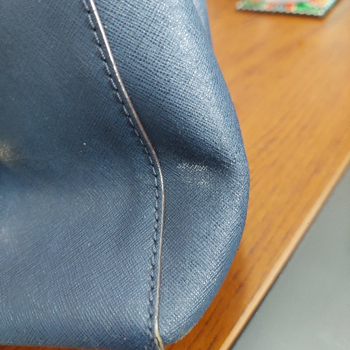 Michael Kors Navy Leather Handbag | Pre Loved |