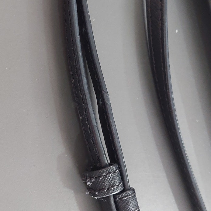 Michael Kors Black Tina Leather Clutch Crossbody and Detachable Wallet Bag | Pre Loved |