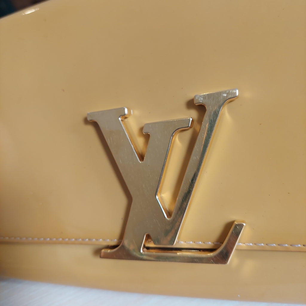 Louis Vuitton Beige Vernis Leather Louise Clutch Bag | Pre Loved |