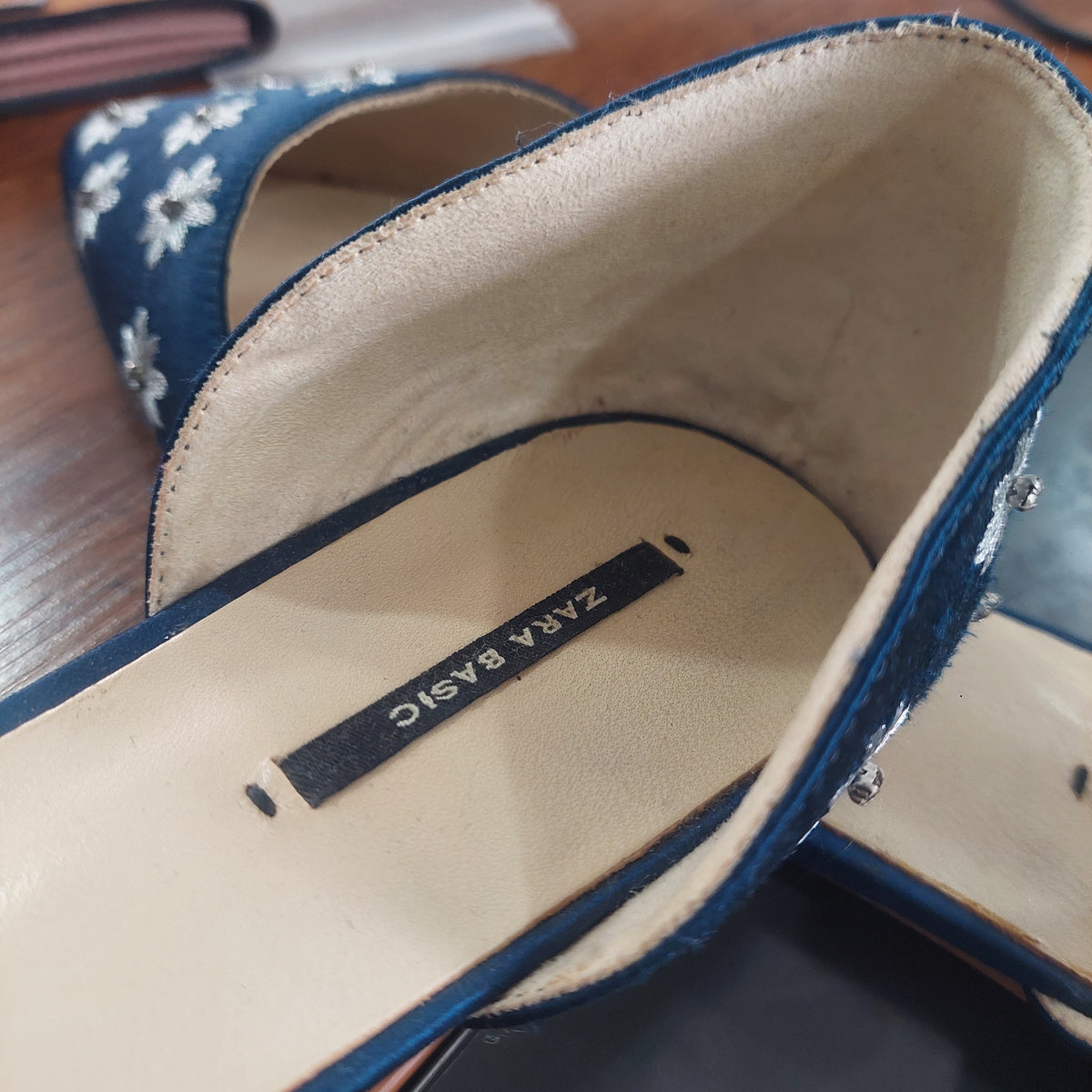 Zara Basic Navy Blue Satin Silver Embroidered Pointed Toe d'Orsay Flats | Pre Loved |