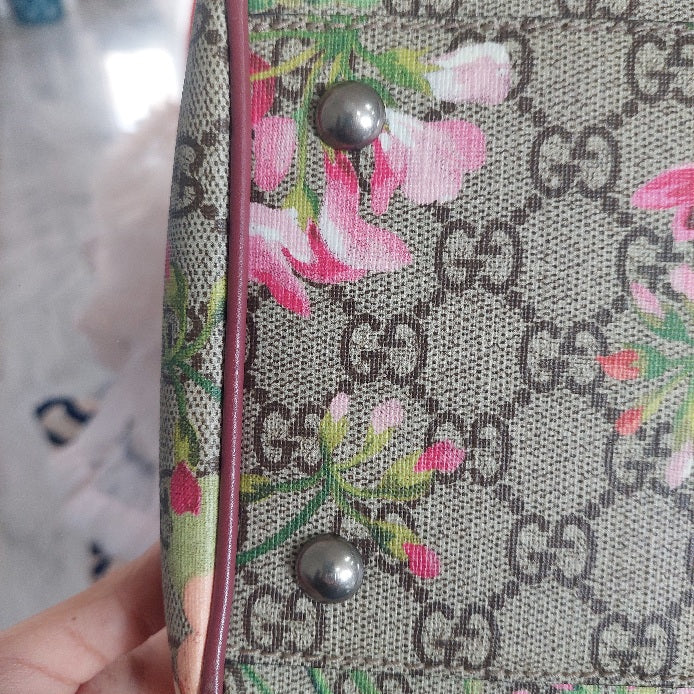 Gucci Pink/Beige GG Supreme Canvas Medium Blooms Boston Bag | Gently Used |