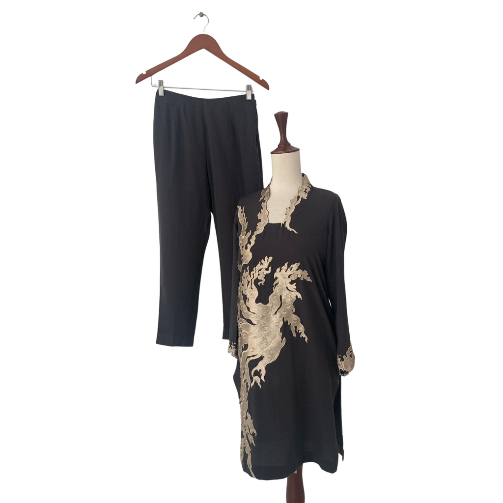 Dragonfly by Riffat Aliani Dark Grey Kameez (2 pcs.) | Gently Used |