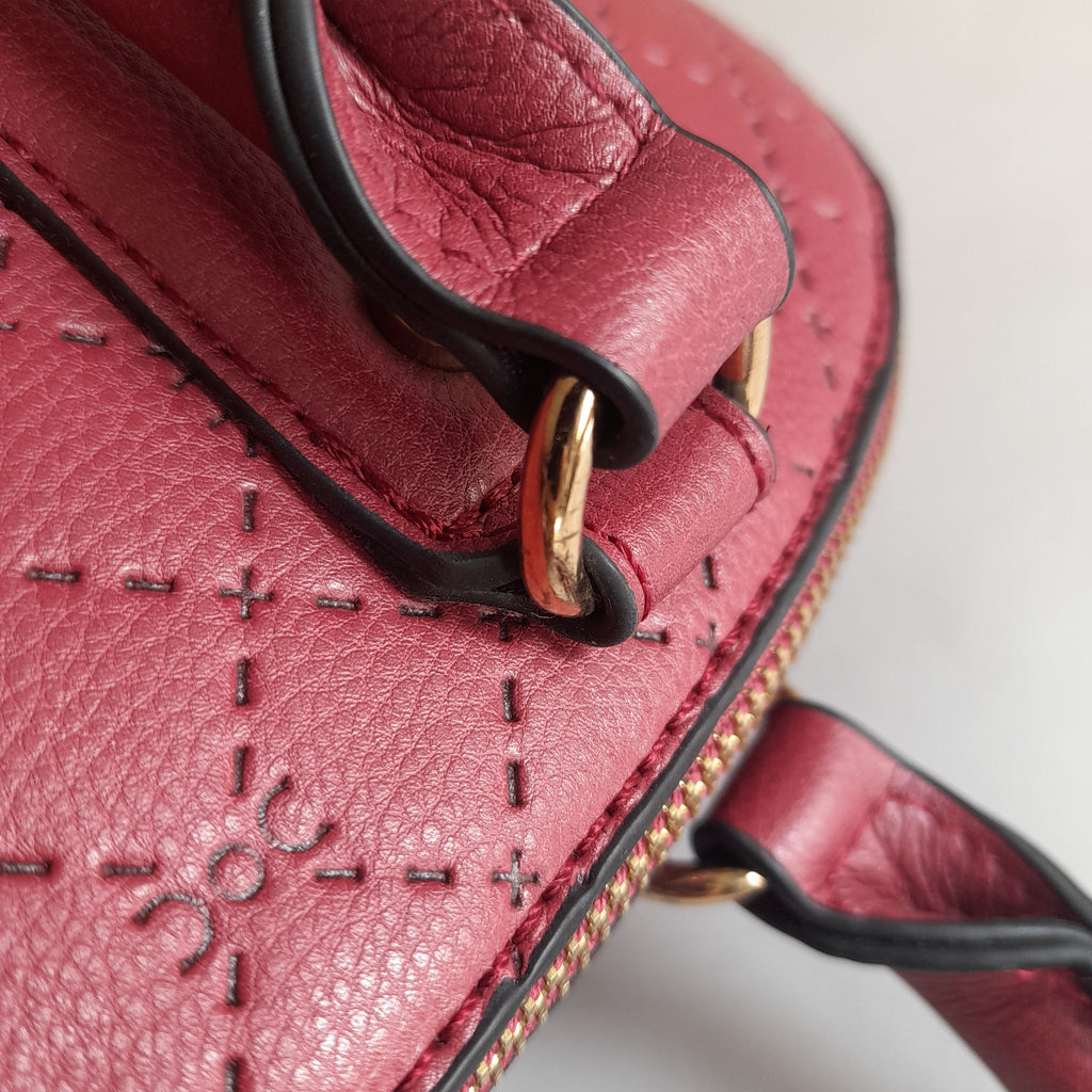 Carpisa Deep Pink Diamond Patterned Tote | Brand New |