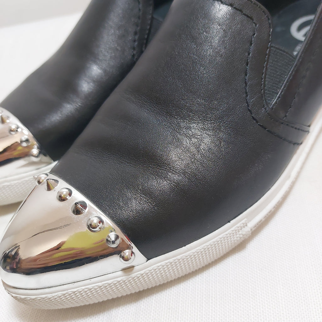 The WISHBONE Collection Black and Silver Slip-on Shoes | Pre Loved |