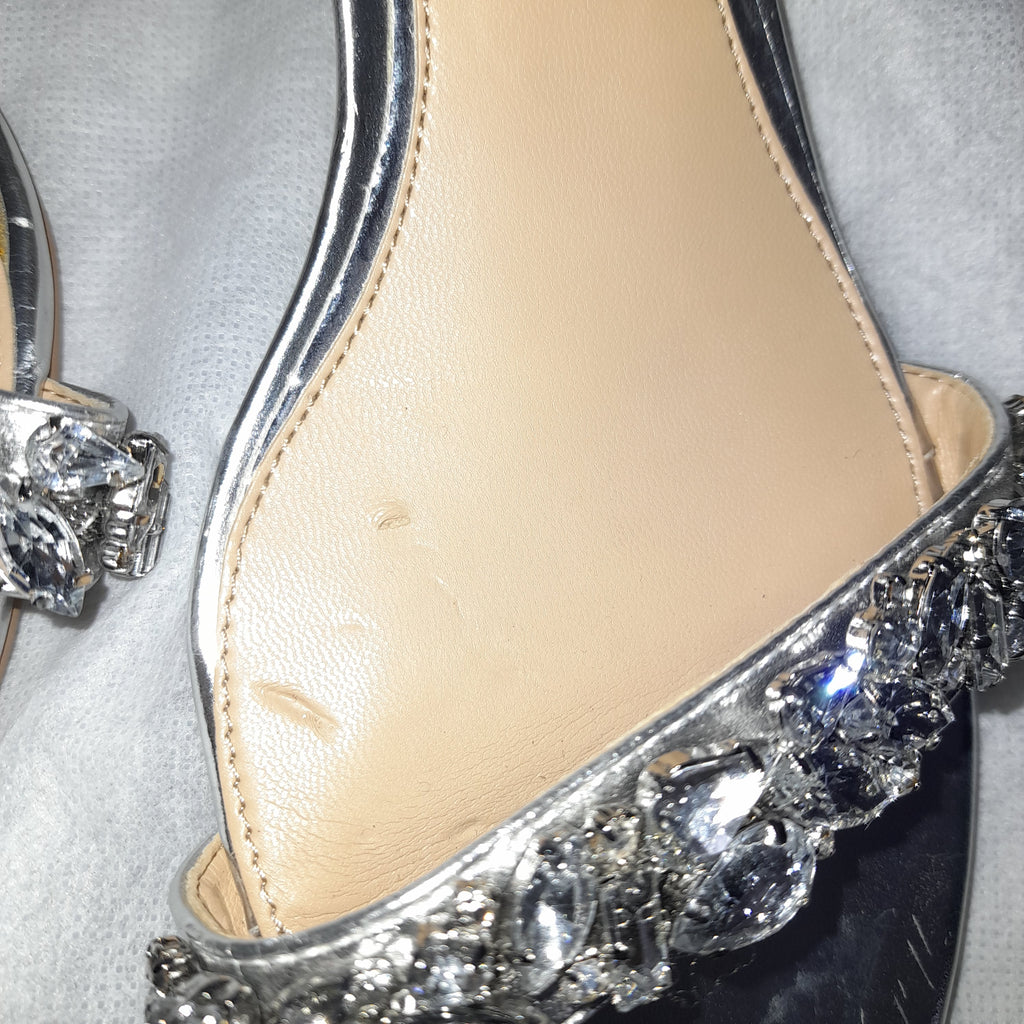 Jewel By Badgley Mischka Silver Rhinestone Heels | Pre Loved |