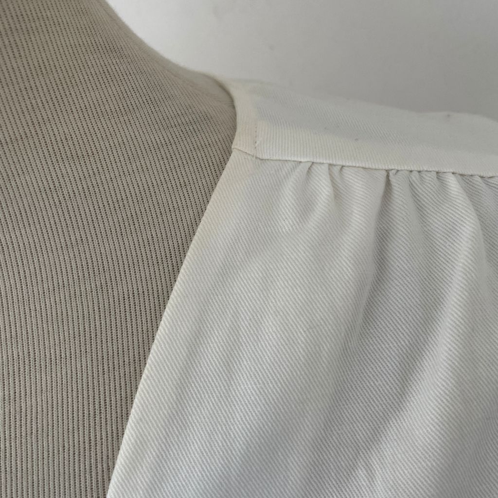 ZARA White Cotton V-Neck Top | Gently Used |