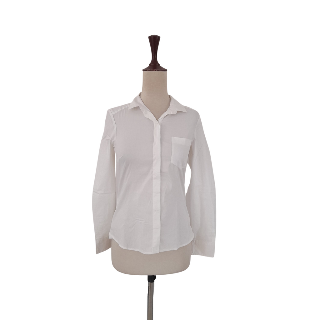H&M Fitted White Collared Shirt | Gently Used |