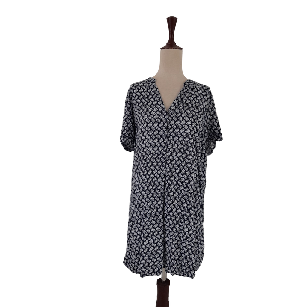 H&M Blue & White Printed Short-Sleeves Tunic | Gently Used |