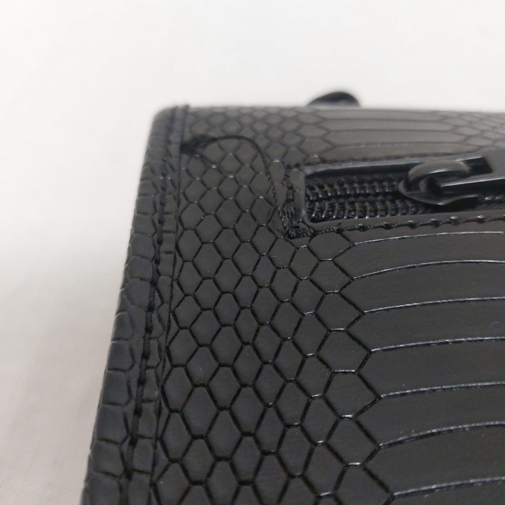 ALDO Black Textured Ocerrann Crossbody Bag | Gently Used |