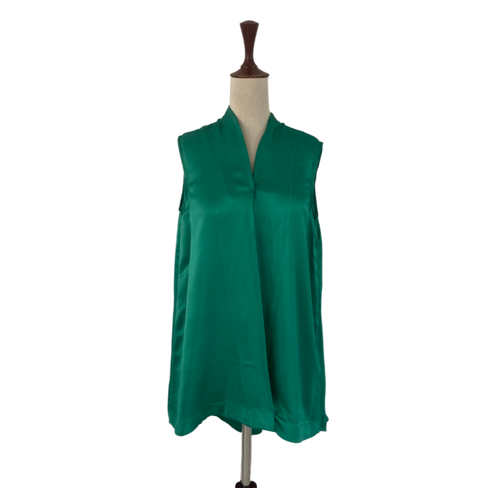 Umaima Mustafa Green Satin Open-front Sleevless Jacket | Pre Loved |
