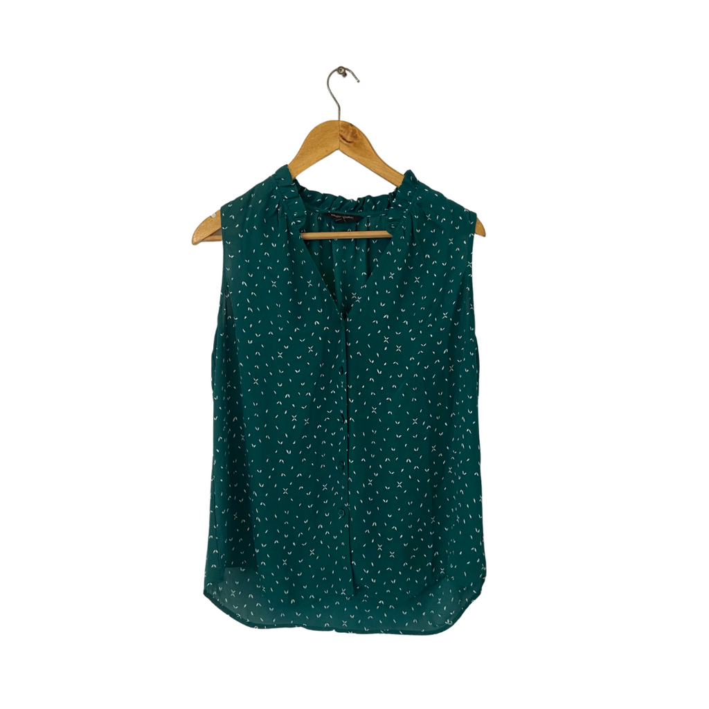 Banana Republic Green & White Printed Sleeveless Blouse | Gently Used |