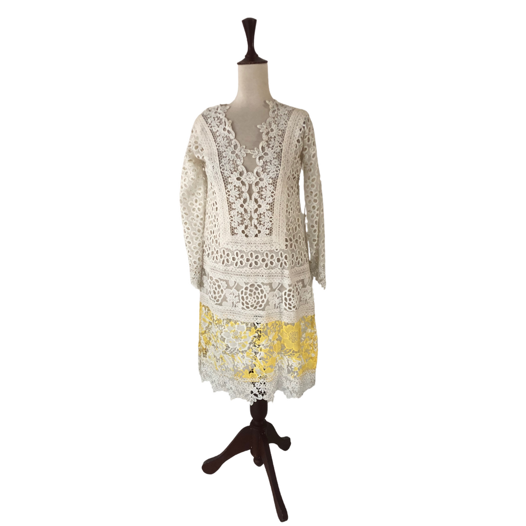 Farida Hassan Off-white & Yellow Lace Kameez | Pre Loved |