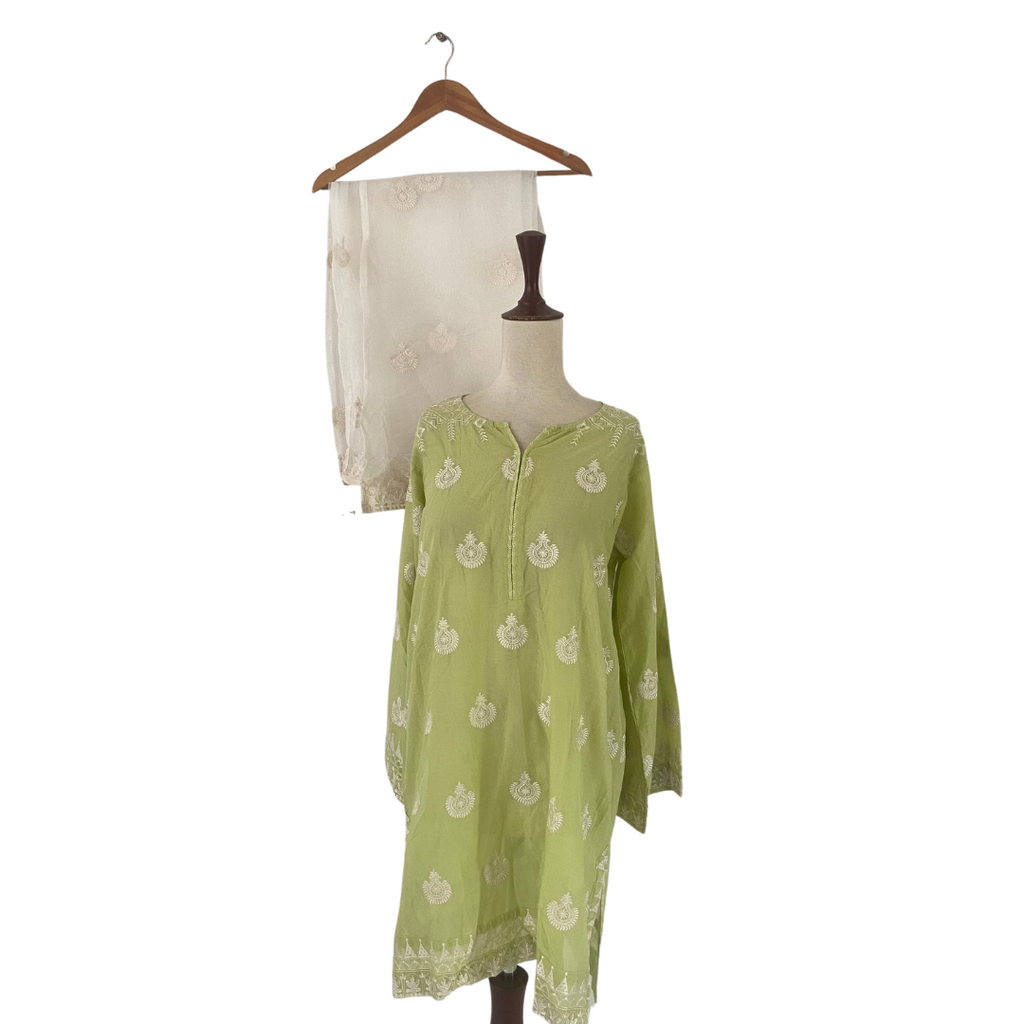 Anum Jung Green & White Embroidered Kurta with Duppatta | Gently Used |