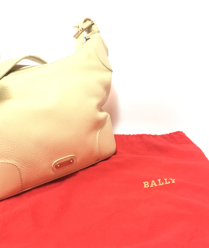 Bally Cream Textured Leather Shoulder Bag | Pre Loved | - Secret Stash