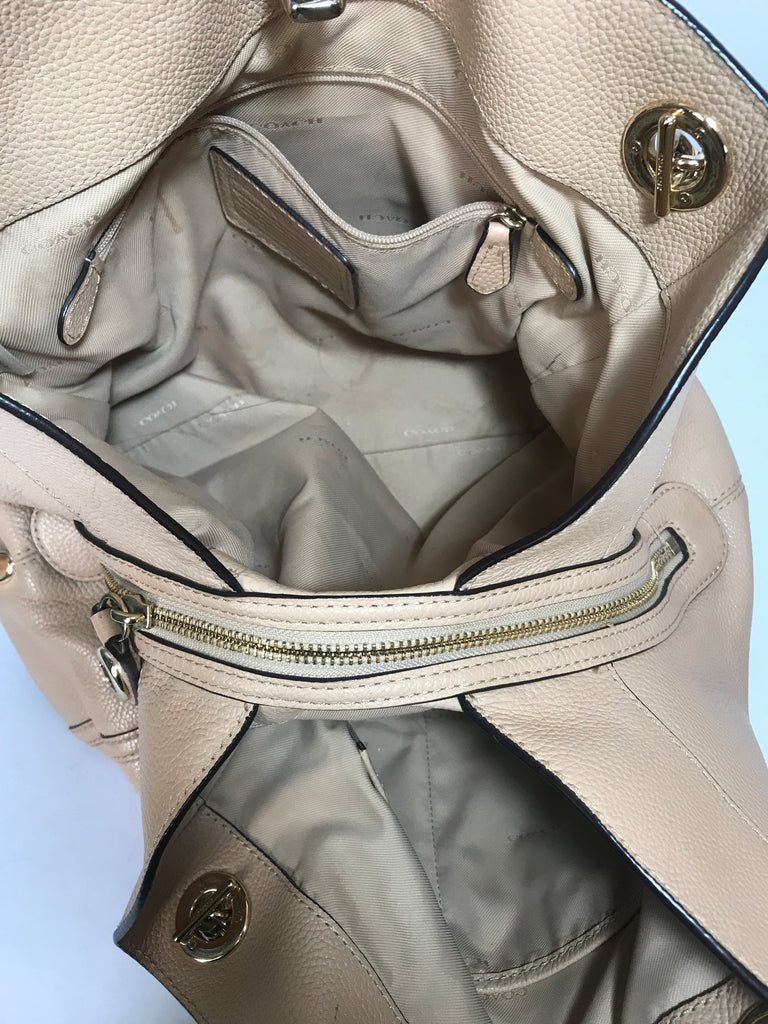 Coach Beige Pebbled Leather Shoulder Bag | Gently Used | - Secret Stash