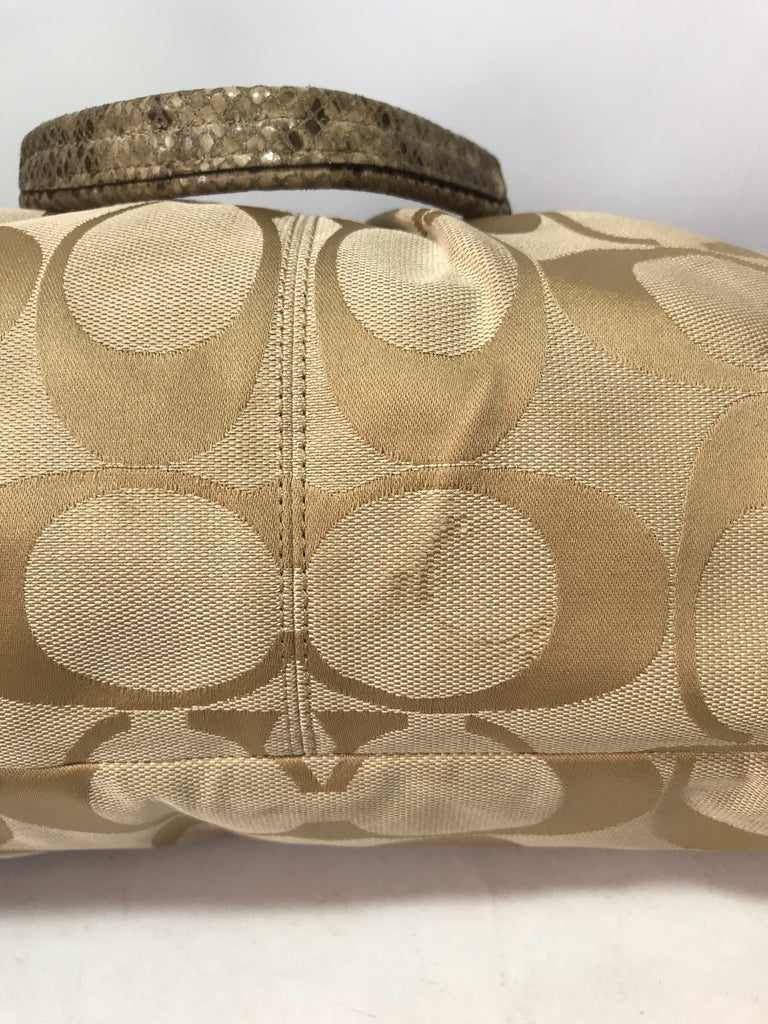 Coach Beige Monogram Shoulder Bag | Pre loved | - Secret Stash