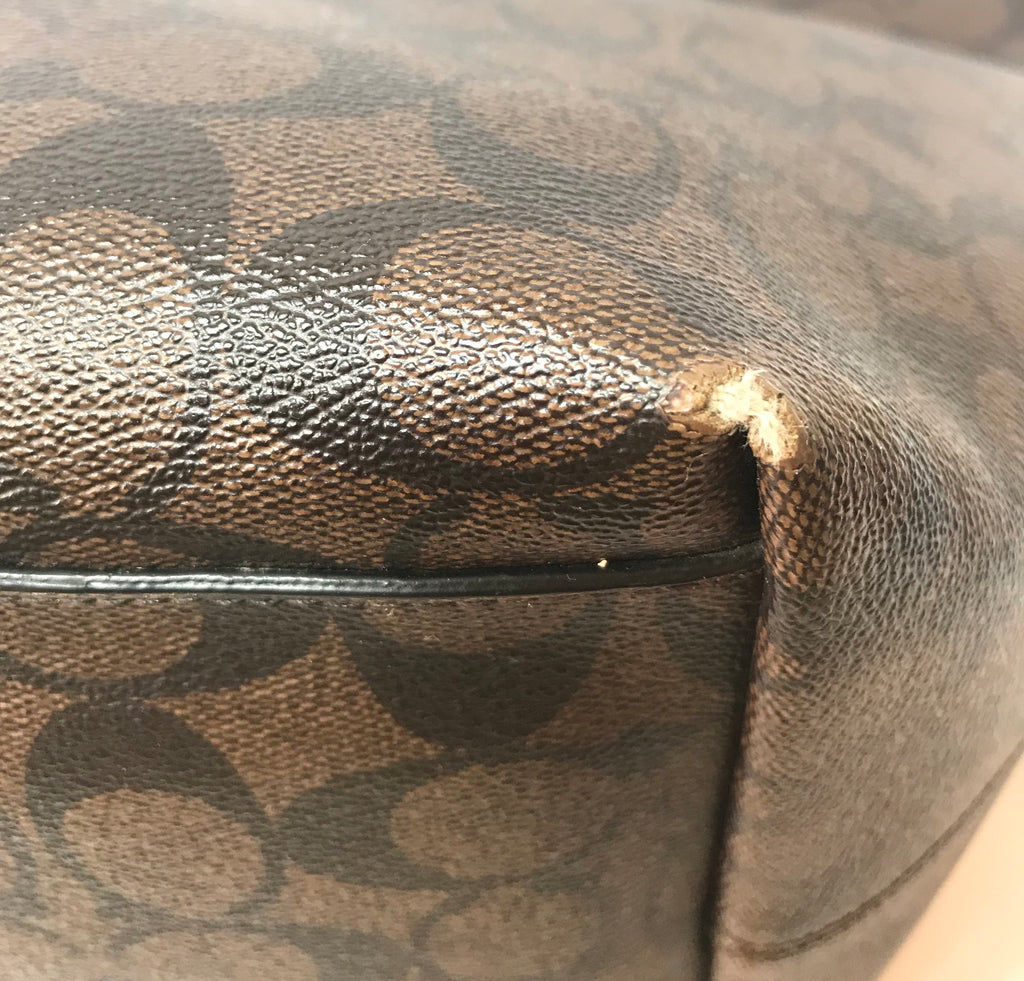 Coach Signature Monogram Canvas Tote | Pre Loved | - Secret Stash