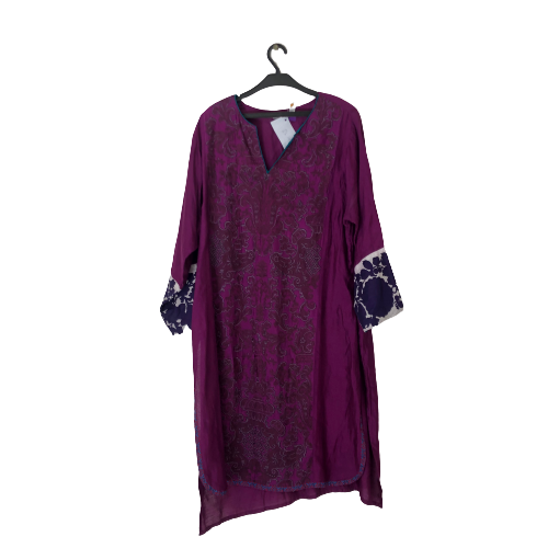 Sana Safinaz purple kurta with green neckline