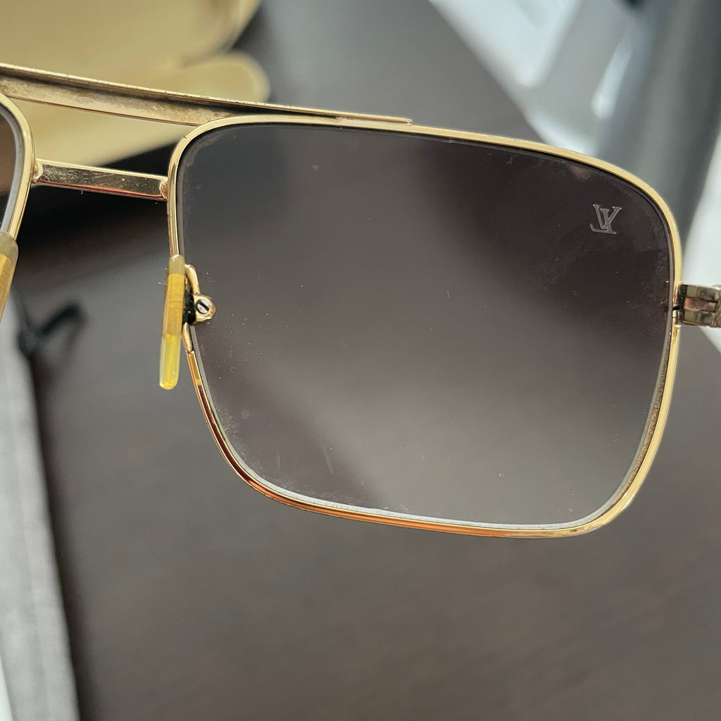 Louis Vuitton Z0259u Gold Unisex Sunglasses | Pre Loved |