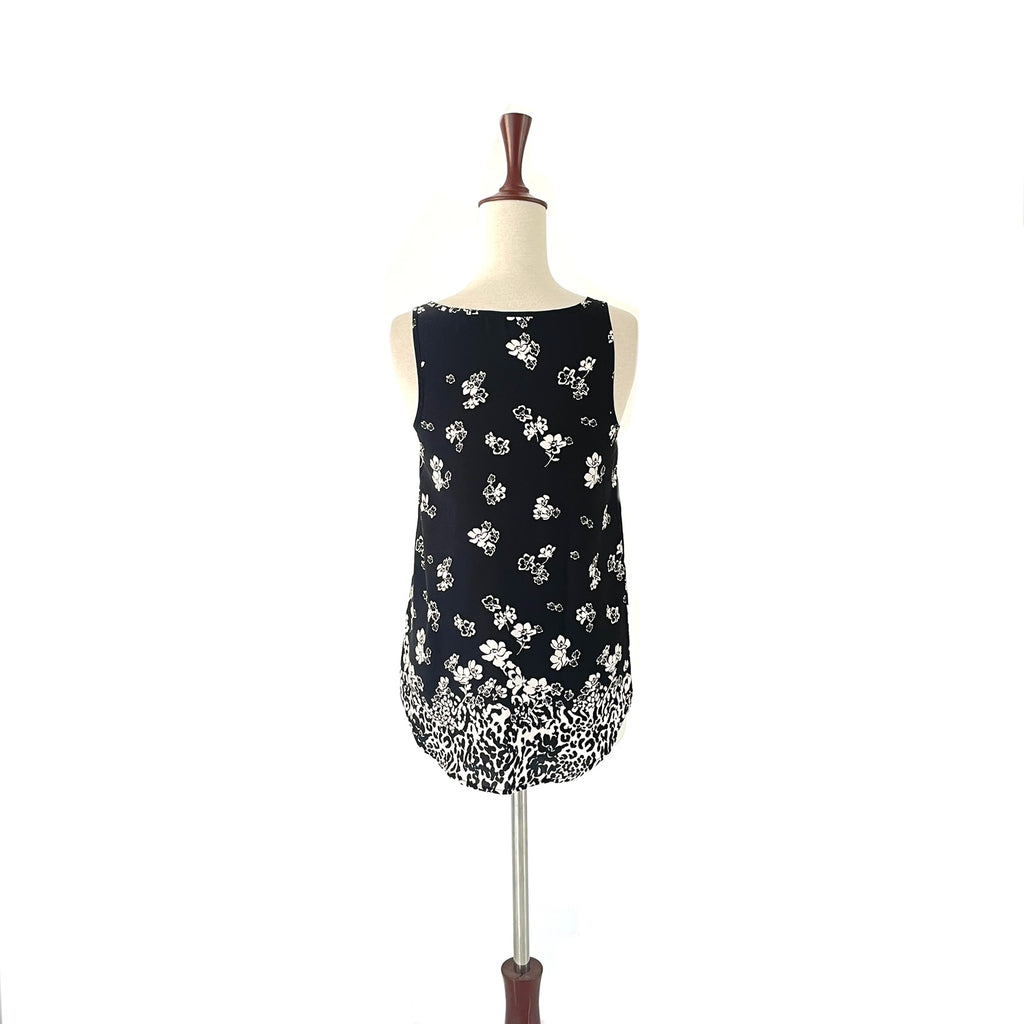 Atmosphere Black & White Printed Sleeveless Top | Gently Used |