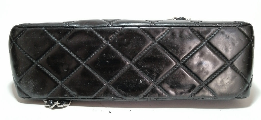 Chanel Black Quilted Leather Shoulder Bag | Pre Loved |