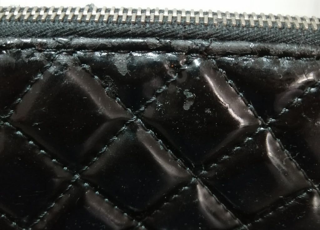 Chanel Black Quilted Leather Shoulder Bag | Pre Loved |