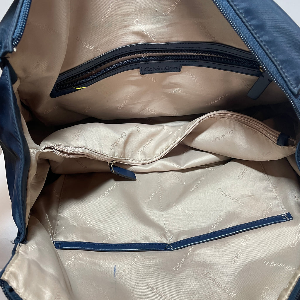 Calvin Klein Navy Nylon Shoulder Bag | Pre Loved |
