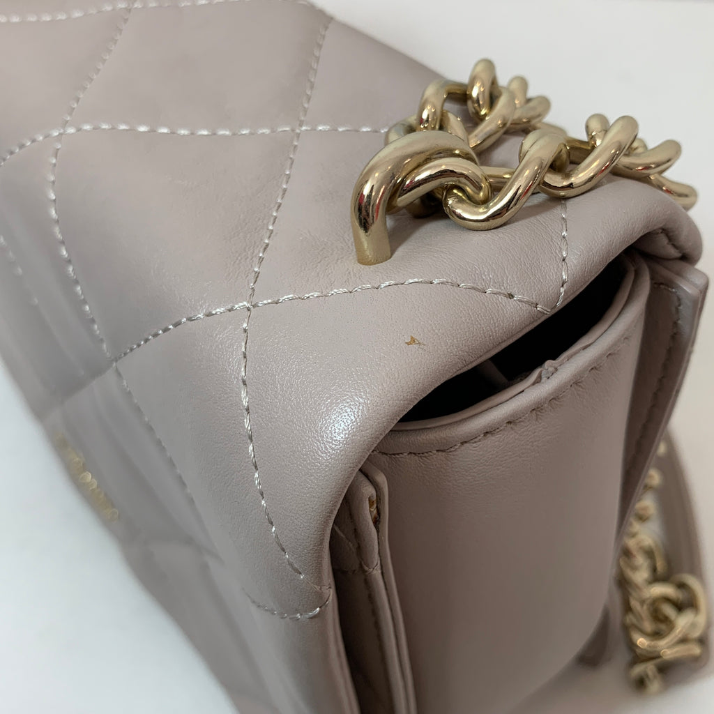 Kate Spade Grey Leather Quilted Shoulder Bag | Gently Used |