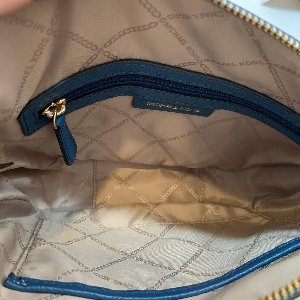Michael Kors Blue Pebbled Leather Saddle Crossbody Bag | Gently Used |