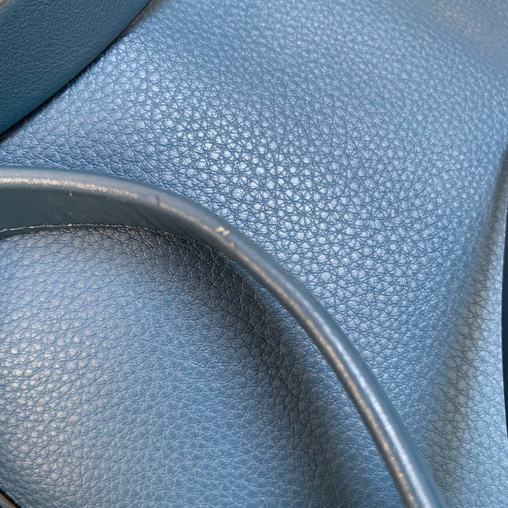 Michael Kors Blue Pebbled Leather Saddle Crossbody Bag | Gently Used |