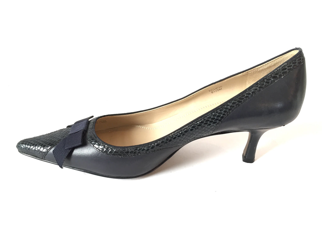 Ellen Tracy Navy Blue Pointed Pumps | Gently Used |