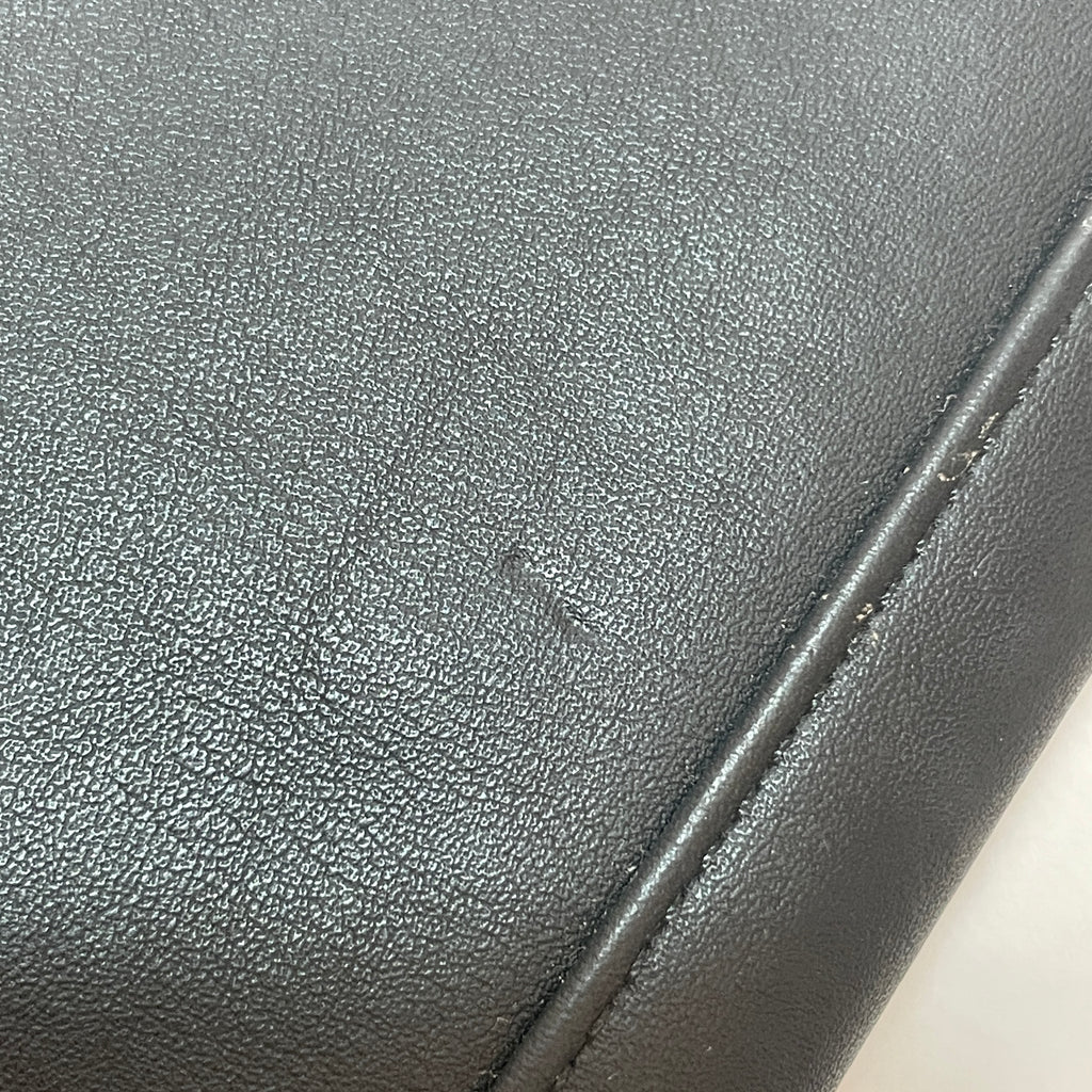 Guess Black Envelope Wallet | Gently Used |