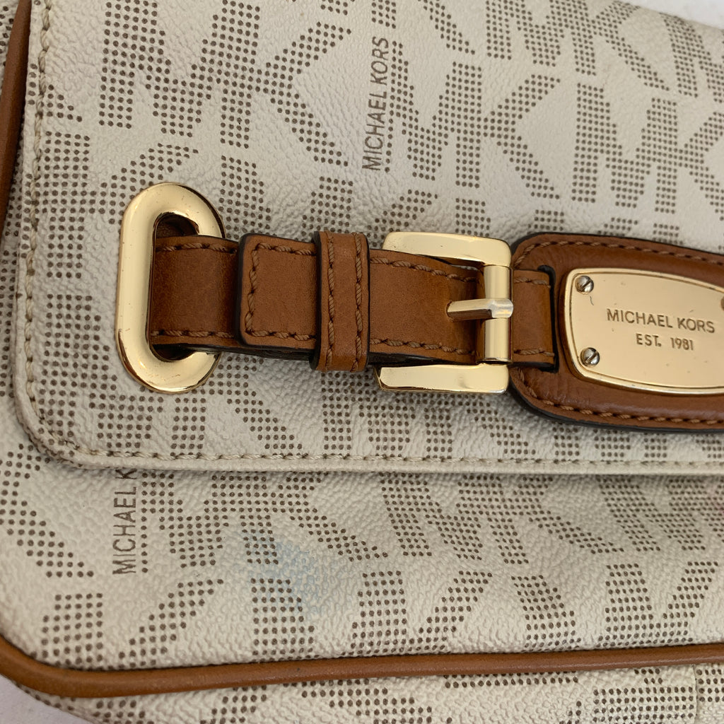 Michael Kors Vanilla Monogram 'Hamilton Flap' Shoulder Bag | Pre Loved |
