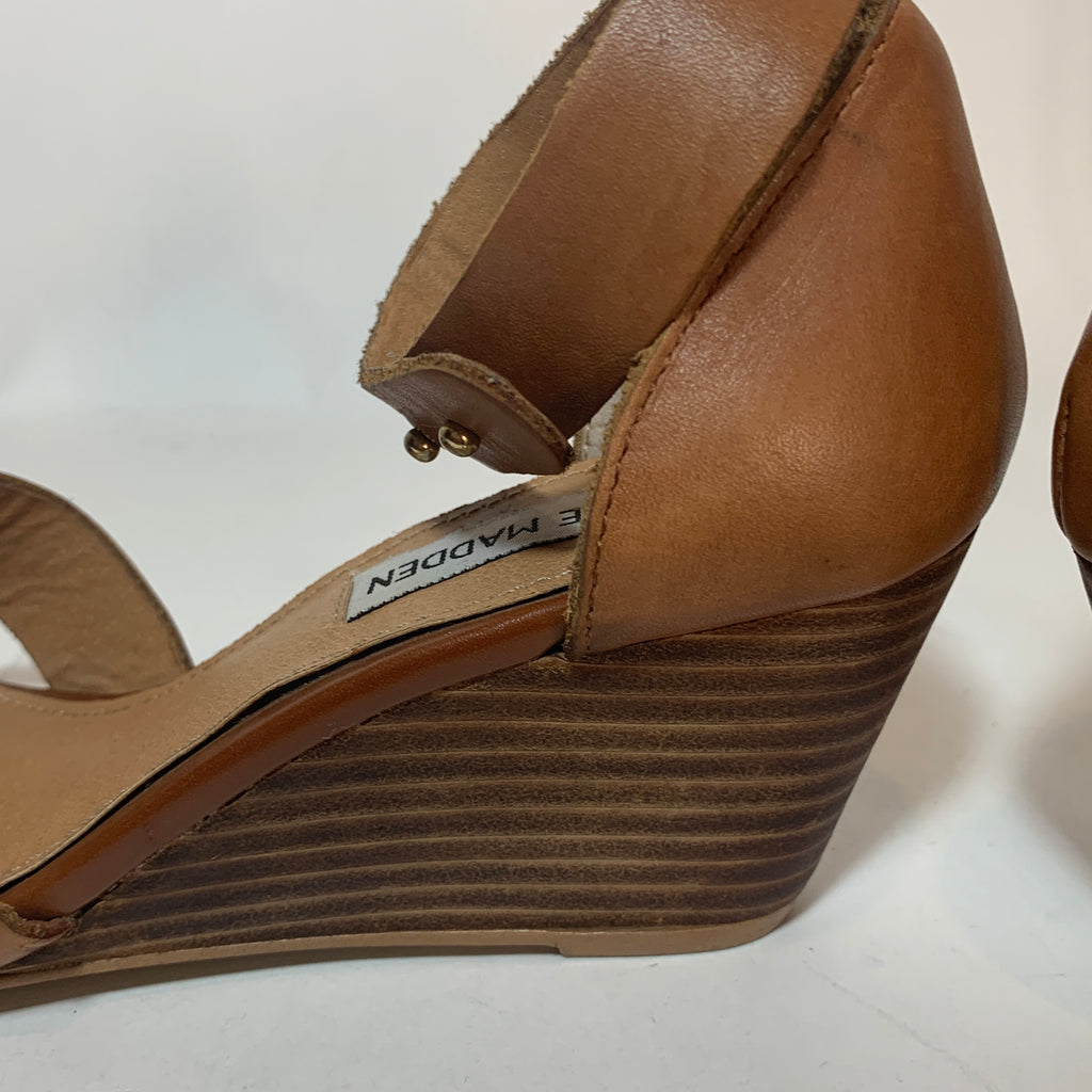 Steve Madden Tan 'Nilla' Wedges | Pre Loved |