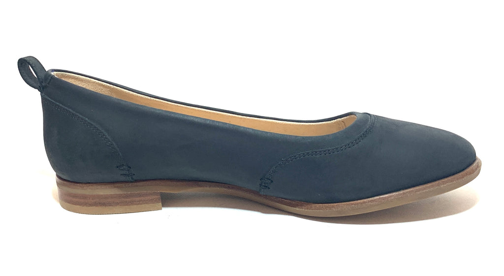 Clark's Matte Black Leather Pumps | Like New |