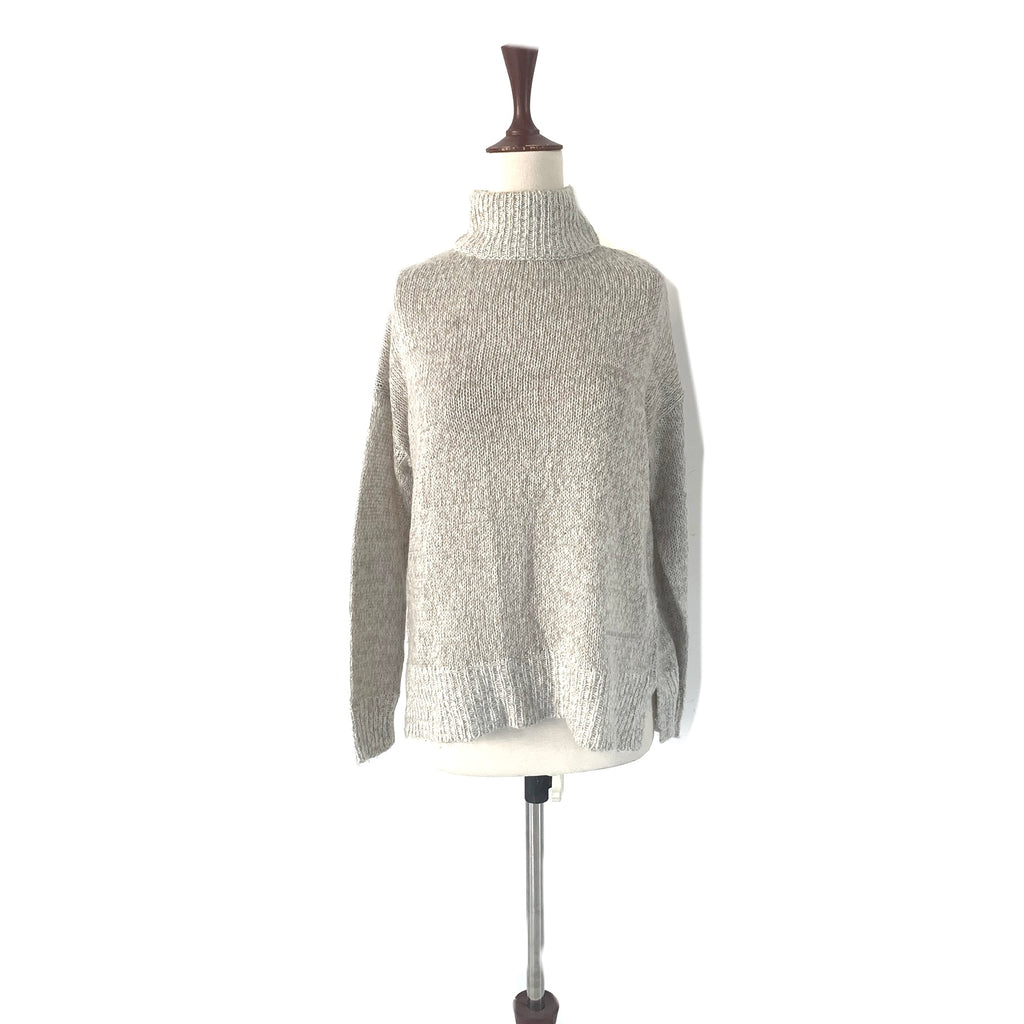 New Look Light Grey Knit Sweater | Gently Used |