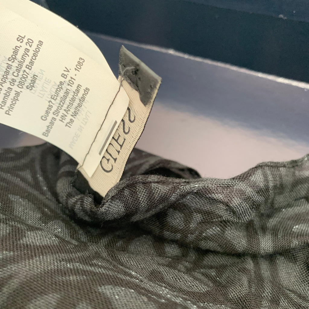 Guess Black Printed Logo Scarf | Pre Loved |
