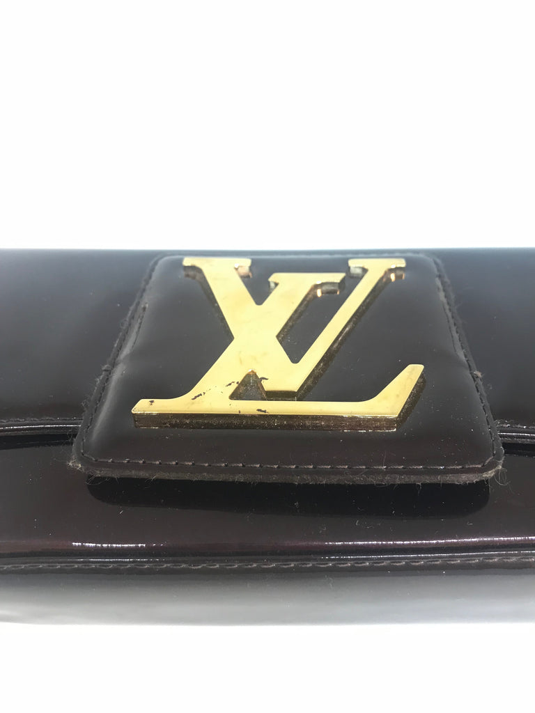Louis Vuitton Oxblood Patent Leather Sobe Clutch | Pre Loved |