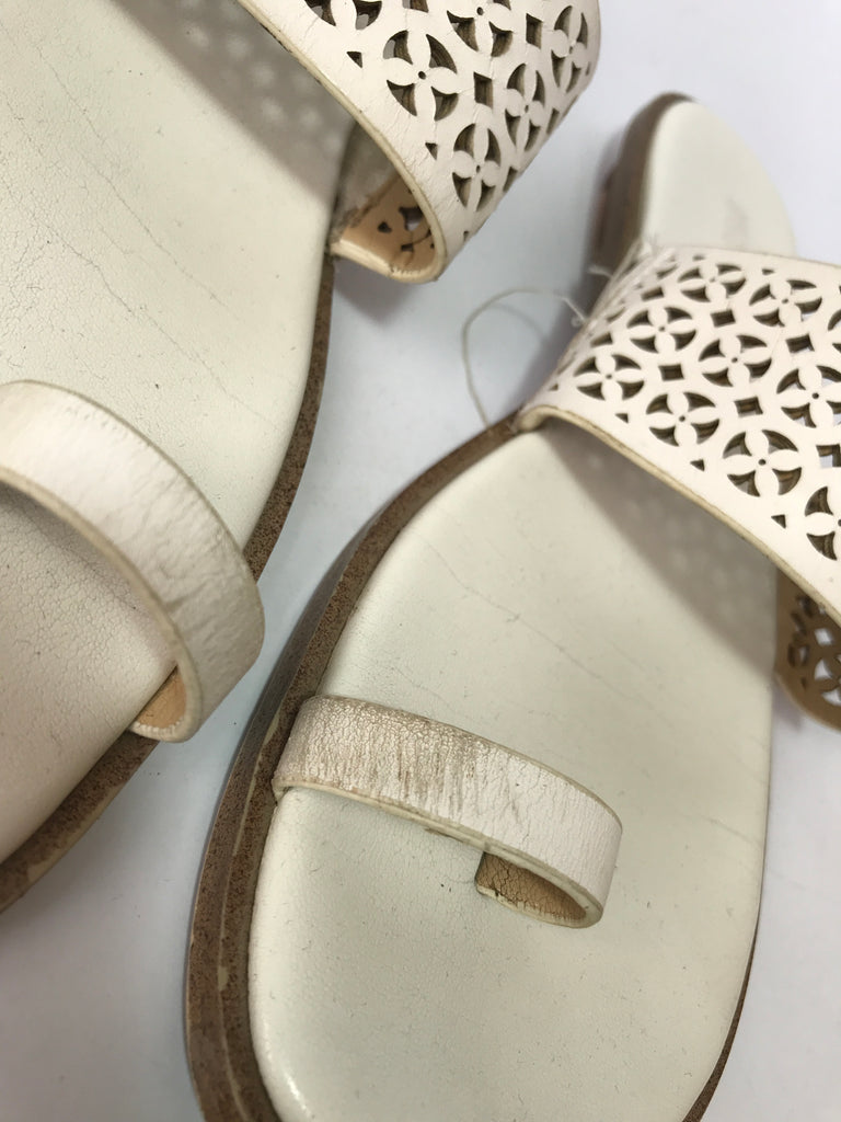 Michael Kors White Leather Toe Sandals | Pre Loved |