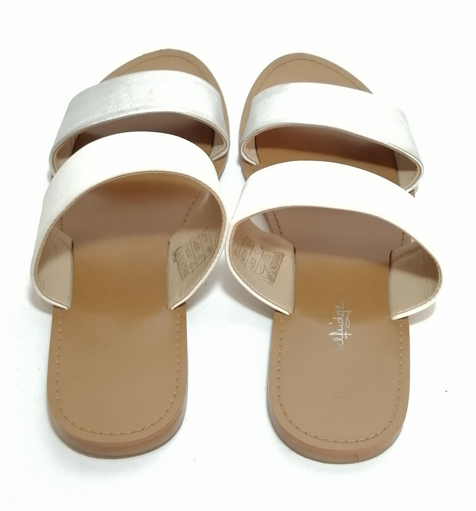 Miss Selfridge White & Silver Sandals | Pre Loved | | Secret Stash